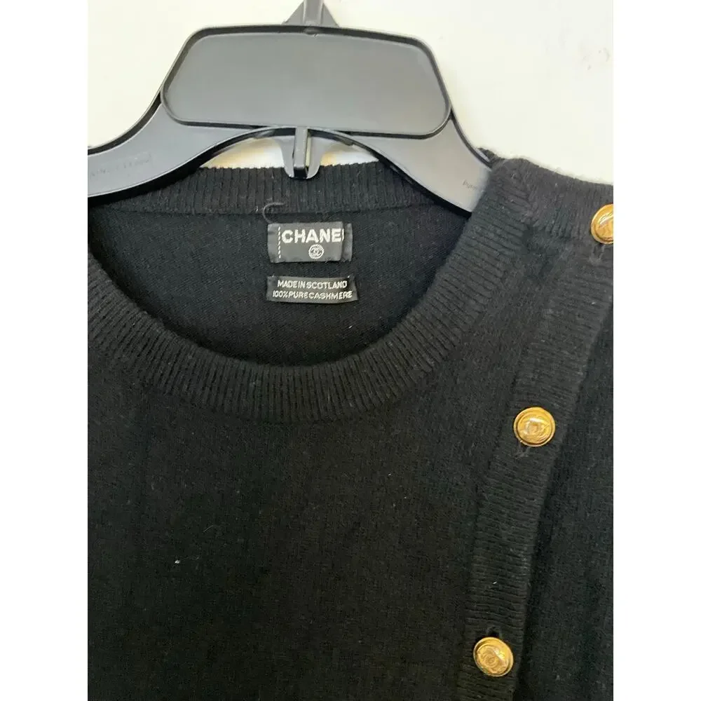 Chanel Vintage Black 100% Cashmere Sweater Gold CC Logo Buttons